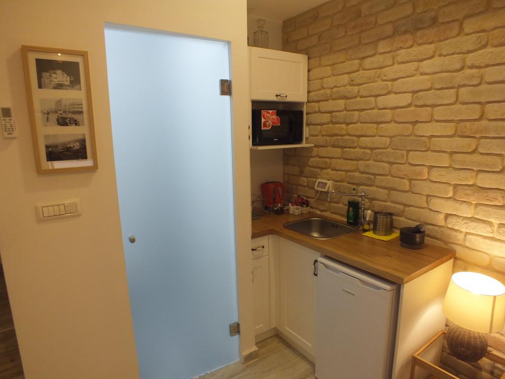 Banker'S Boutique Apartment Haifa Room photo