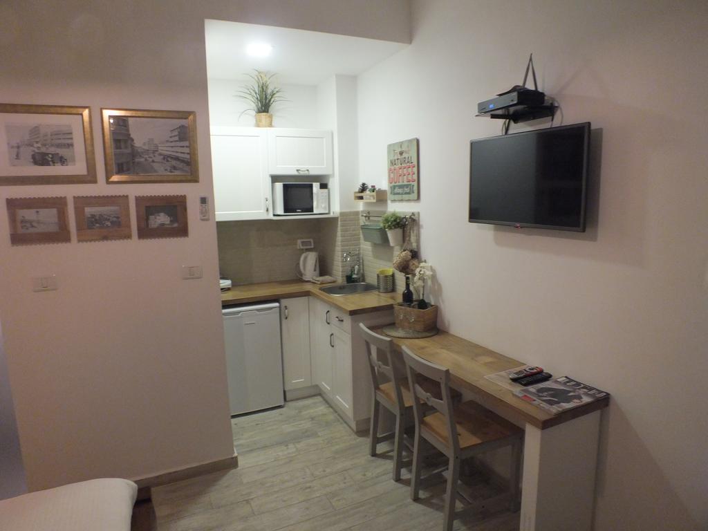 Banker'S Boutique Apartment Haifa Room photo